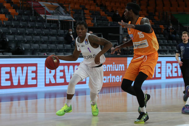 卡皮耶提出 卡皮耶提出