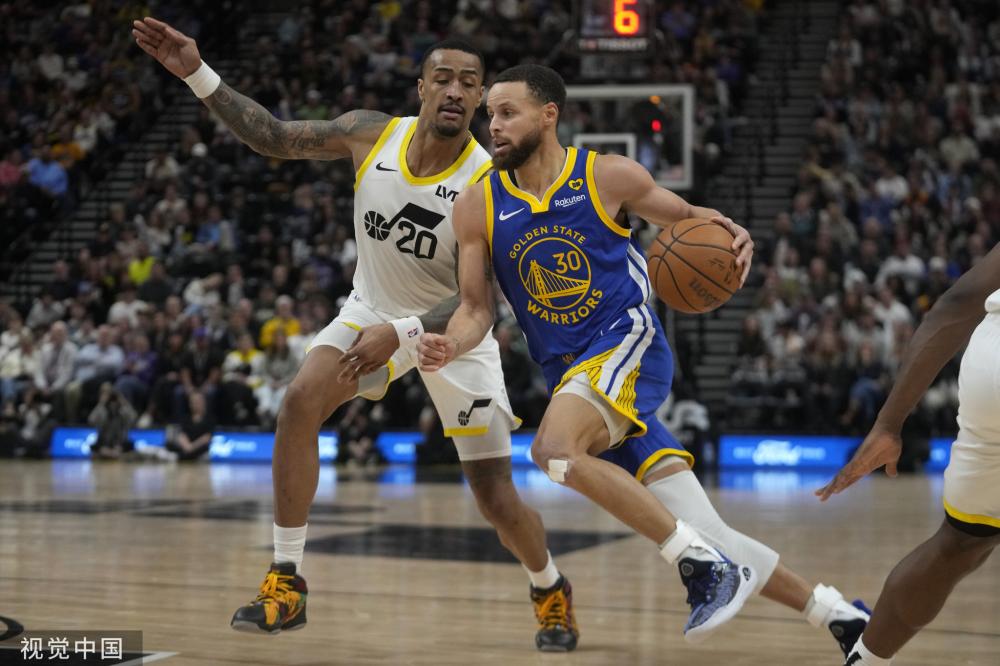 球场外的支 球场外的支