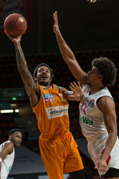 打入制胜球 打入制胜球